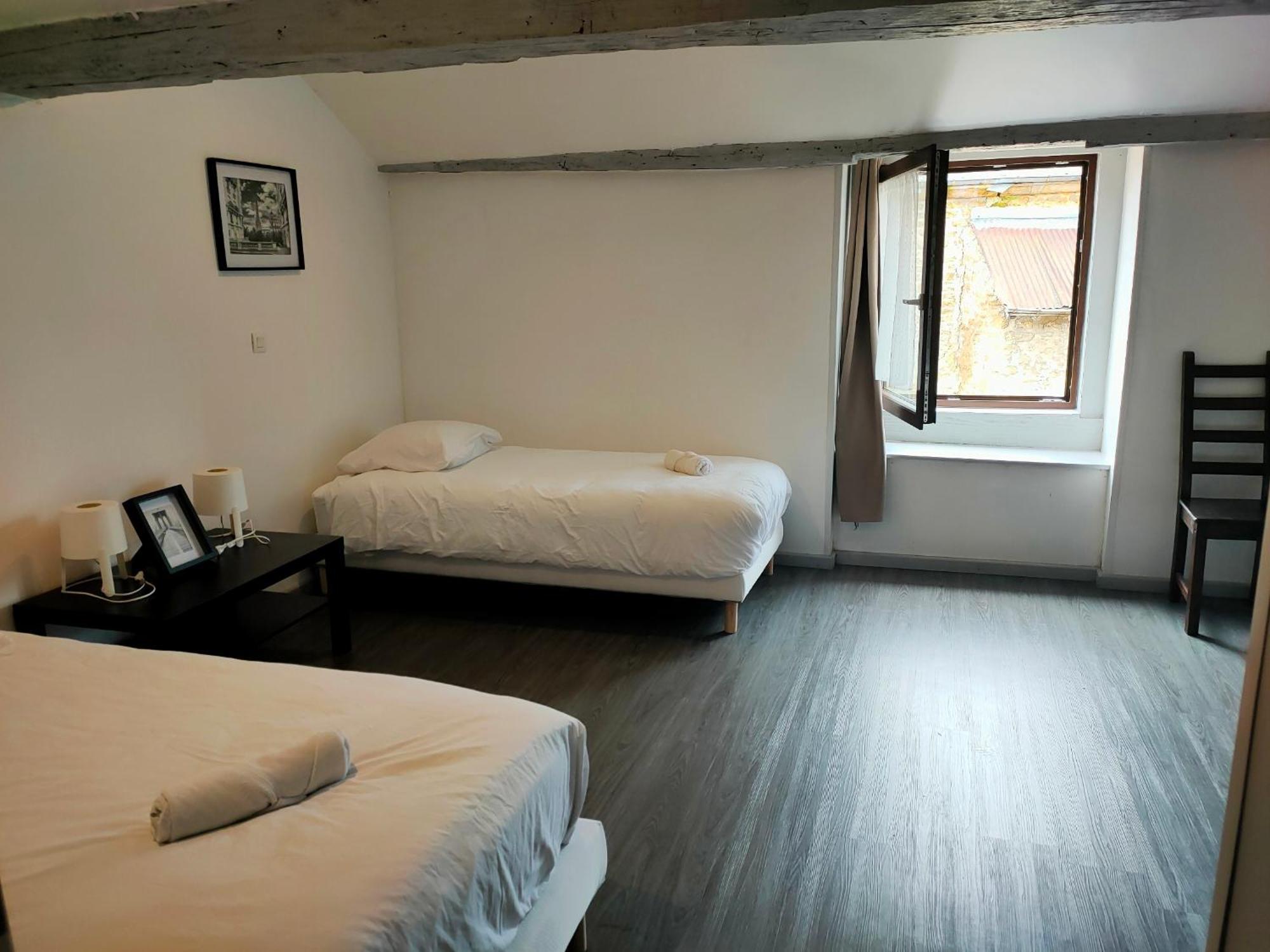 Gite Le Rempart - 3 Etoiles - 6 Personnes - Mouzon  Екстериор снимка